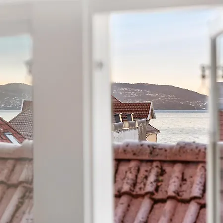Lejlighed Modern Penthouse With A View - Behind Bryggen